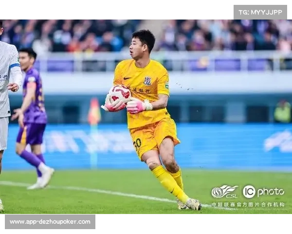 上海申花客场三球完胜天津津门虎，连续两个赛季收获亚军